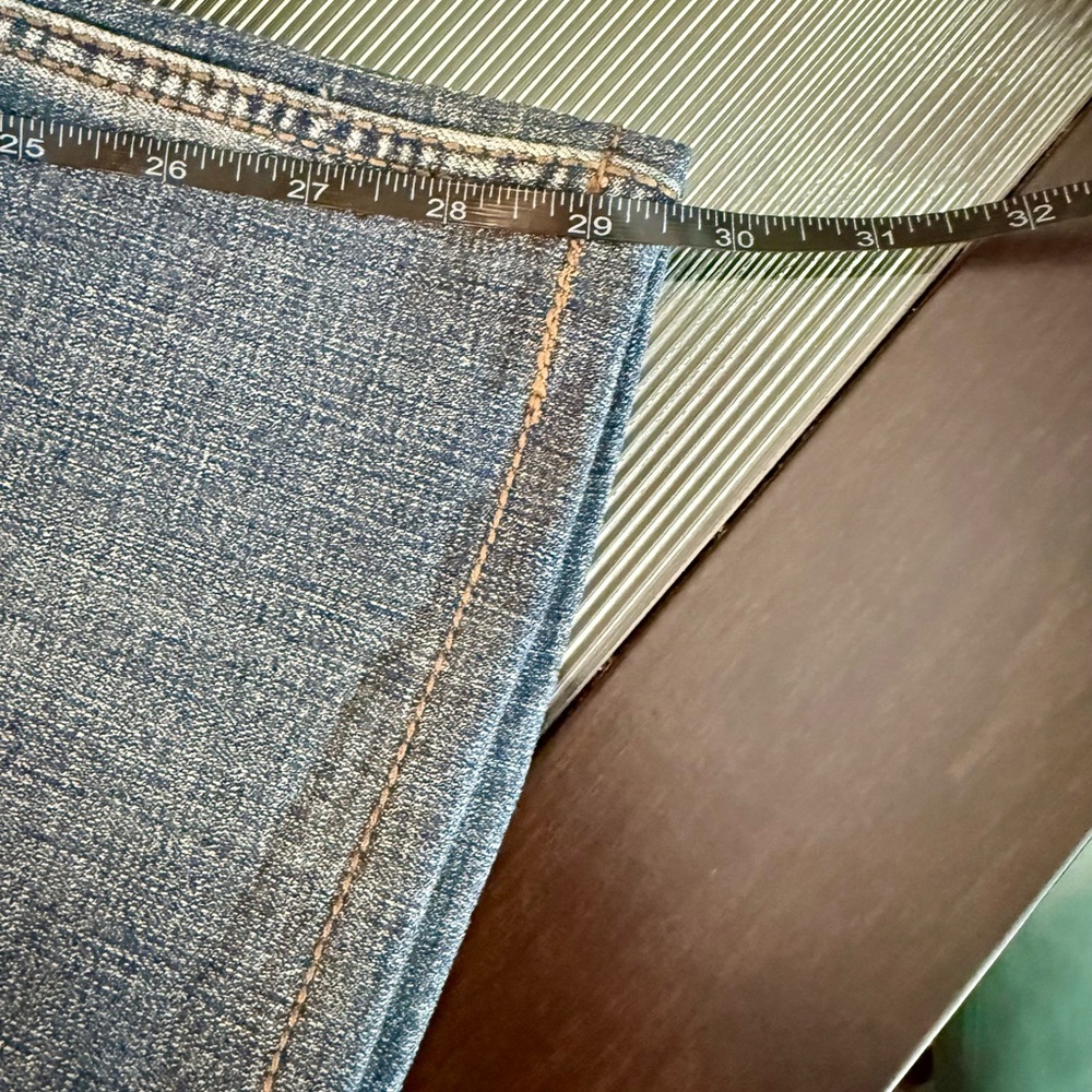 Wrangler Women's Retro Sadie Bootcut Jeans in Classic Blue - Picture 8 of 12